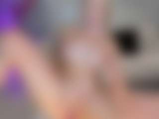SQUIRTER DOLL's Live Sex Cam Show