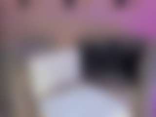 SQUIRTER DOLL's Live Sex Cam Show