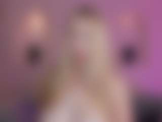 SQUIRTER DOLL's Live Sex Cam Show