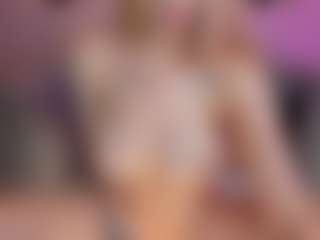 SQUIRTER DOLL's Live Sex Cam Show