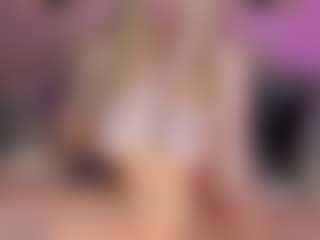 SQUIRTER DOLL's Live Sex Cam Show