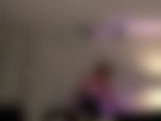 SQUIRTER DOLL's Live Sex Cam Show