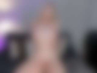 SQUIRTER DOLL's Live Sex Cam Show