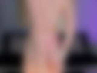 Live cam show with SQUIRTER DOLL - Big Tits Toys on Stripli.com
