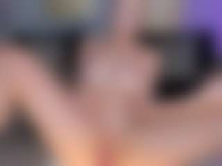 Live cam show with SQUIRTER DOLL - Amateur on livesexfox.com