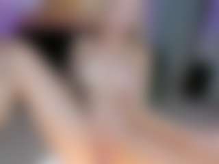 Live cam show with SQUIRTER DOLL - Athletic Asshole on AdultVida.com