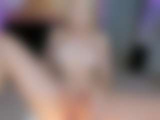 SQUIRTER DOLL's Live Sex Cam Show