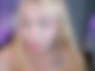 SQUIRTER DOLL's Live Sex Cam Show