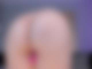 Live cam show with SQUIRTER DOLL - Brown Eyes Blonde Hair on SxyPornLive