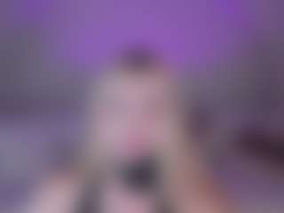 SQUIRTER DOLL's Live Sex Cam Show