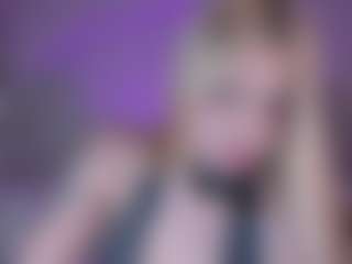 SQUIRTER DOLL's Live Sex Cam Show