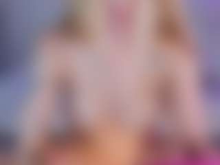 SQUIRTER DOLL's Live Sex Cam Show