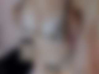 SQUIRTER DOLL's Live Sex Cam Show