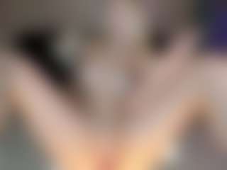SQUIRTER DOLL's Live Sex Cam Show