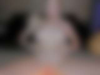 SQUIRTER DOLL's Live Sex Cam Show