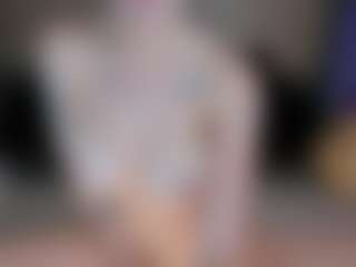 SQUIRTER DOLL's Live Sex Cam Show