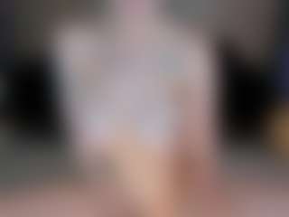 SQUIRTER DOLL's Live Sex Cam Show