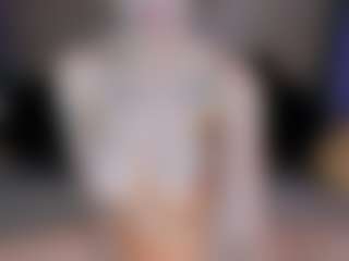 SQUIRTER DOLL's Live Sex Cam Show