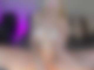 SQUIRTER DOLL's Live Sex Cam Show