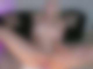 SQUIRTER DOLL's Live Sex Cam Show