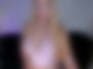 Live cam show with SQUIRTER DOLL - Blonde Hair on Camsoda