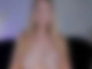 SQUIRTER DOLL's Live Sex Cam Show