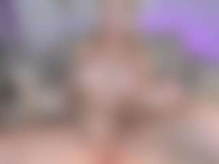 SQUIRTER DOLL's Live Sex Cam Show