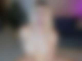 SQUIRTER DOLL's Live Sex Cam Show