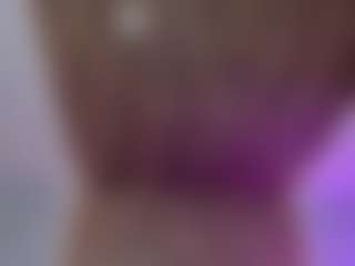 SQUIRTER DOLL's Live Sex Cam Show