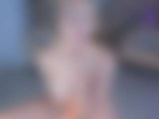 SQUIRTER DOLL's Live Sex Cam Show