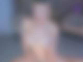 SQUIRTER DOLL's Live Sex Cam Show