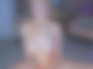 SQUIRTER DOLL's Live Sex Cam Show