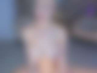 SQUIRTER DOLL's Live Sex Cam Show