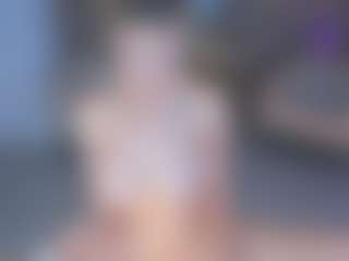 SQUIRTER DOLL's Live Sex Cam Show