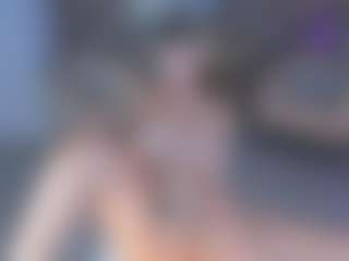 SQUIRTER DOLL's Live Sex Cam Show