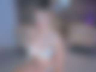 SQUIRTER DOLL's Live Sex Cam Show