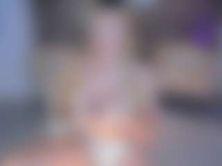 SQUIRTER DOLL's Live Sex Cam Show