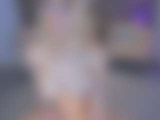 SQUIRTER DOLL's Live Sex Cam Show