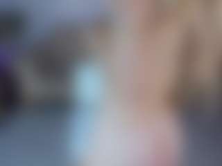 SQUIRTER DOLL's Live Sex Cam Show