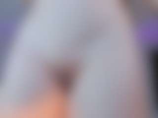 SQUIRTER DOLL's Live Sex Cam Show