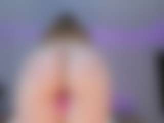 SQUIRTER DOLL's Live Sex Cam Show