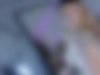 SQUIRTER DOLL's Live Sex Cam Show