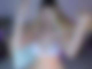 SQUIRTER DOLL's Live Sex Cam Show