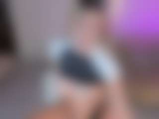 SQUIRTER DOLL's Live Sex Cam Show
