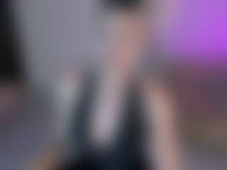 SQUIRTER DOLL's Live Sex Cam Show