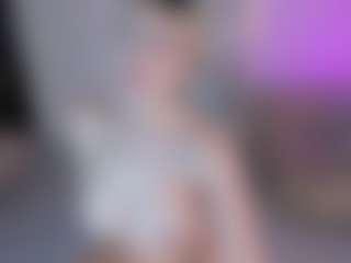 SQUIRTER DOLL's Live Sex Cam Show