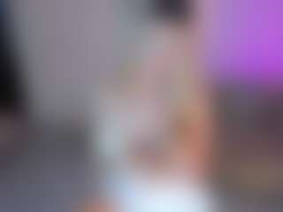 SQUIRTER DOLL's Live Sex Cam Show