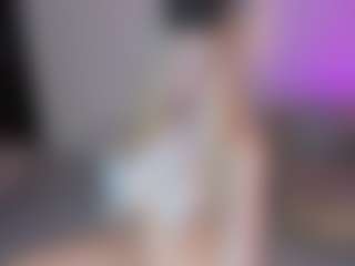 SQUIRTER DOLL's Live Sex Cam Show