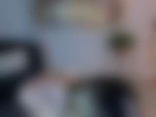 SQUIRTER DOLL's Live Sex Cam Show