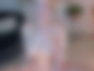 SQUIRTER DOLL's Live Sex Cam Show